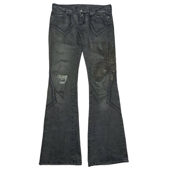 Tornado Mart - Picture 1 of 9